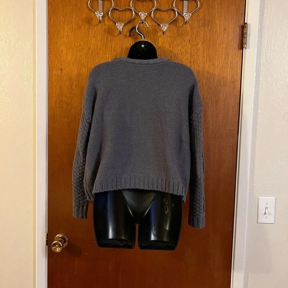 Mudd Gray Cable Knit Cropped Sweater Women's Small Cozy Fall Winter Top Pullover - Picture 12 of 14